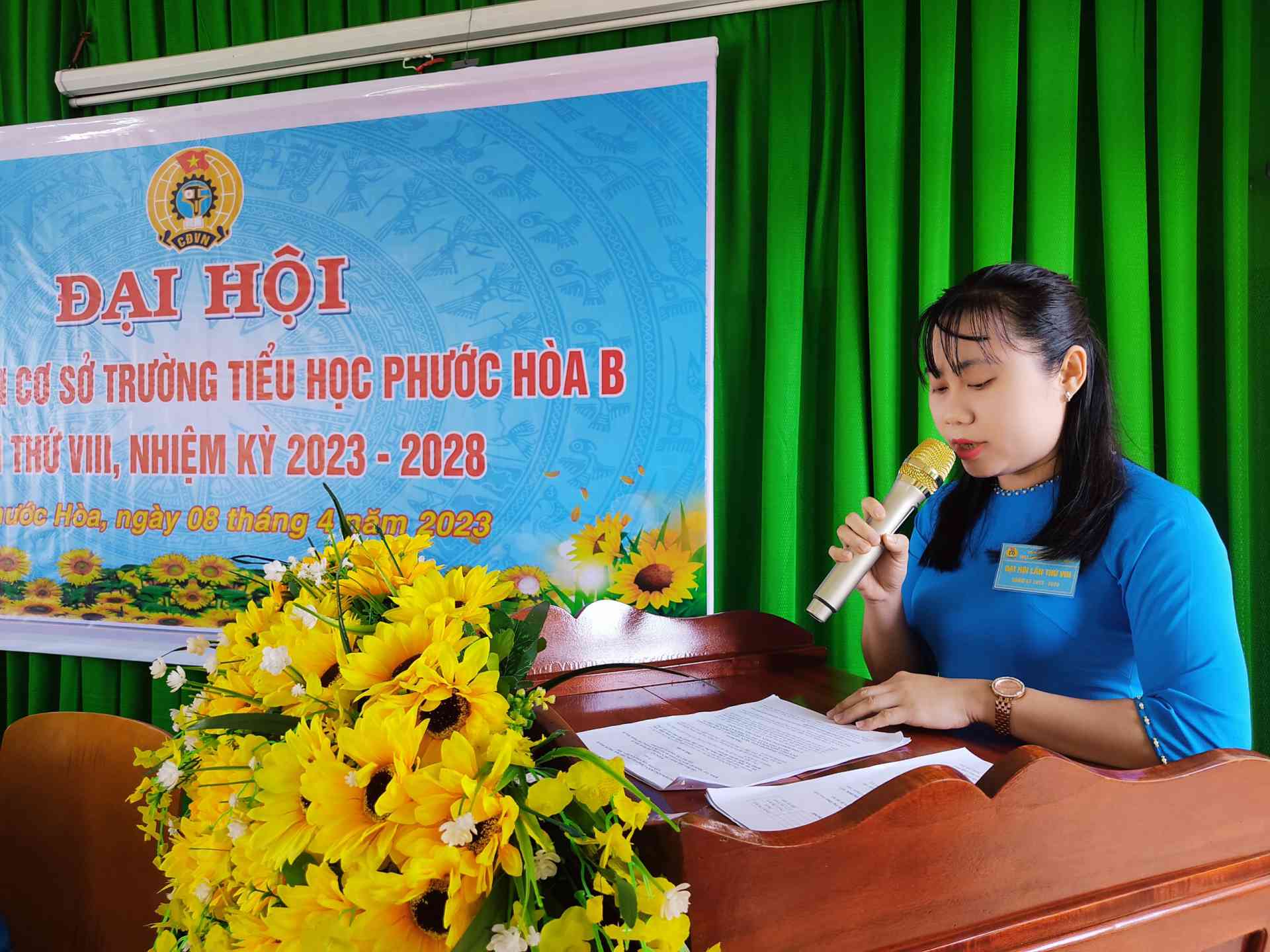 f56d981d76d1aa8ff3c011