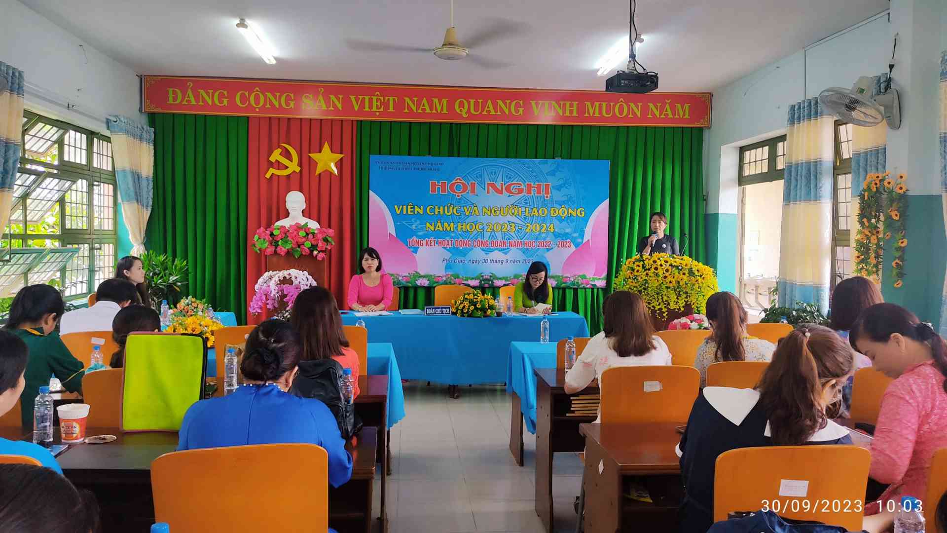 9f773fedf9c92d9774d8